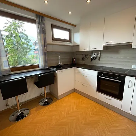 Christian Apartman