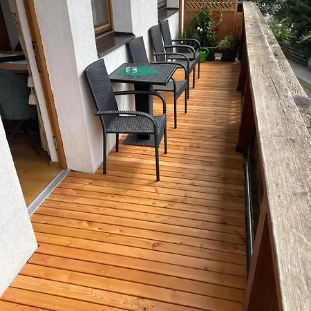 Christian Apartman *